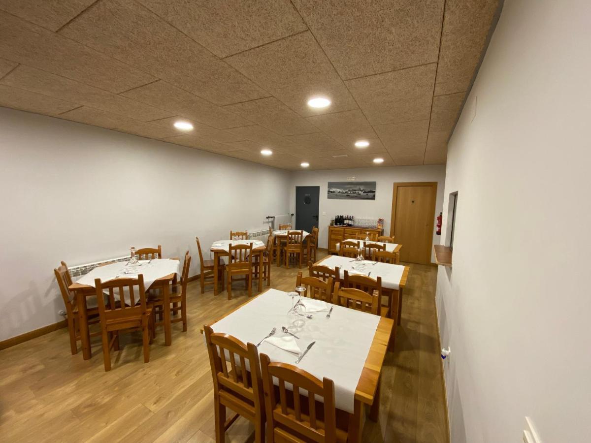 Albergue El Camino De Santovenia Сантовения-де-Ока Экстерьер фото